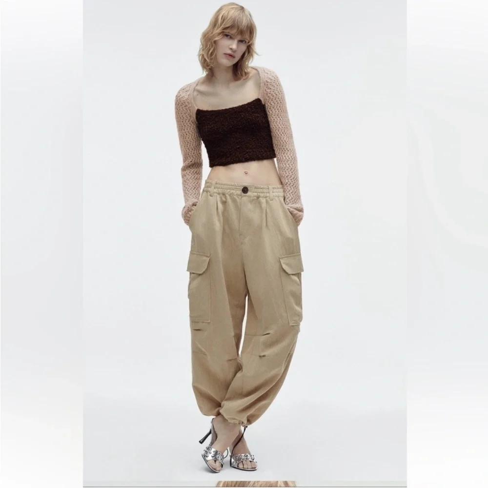 ZARA SHORT KNIT CROP TOP